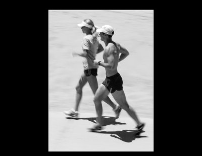 Beach Runners (2)